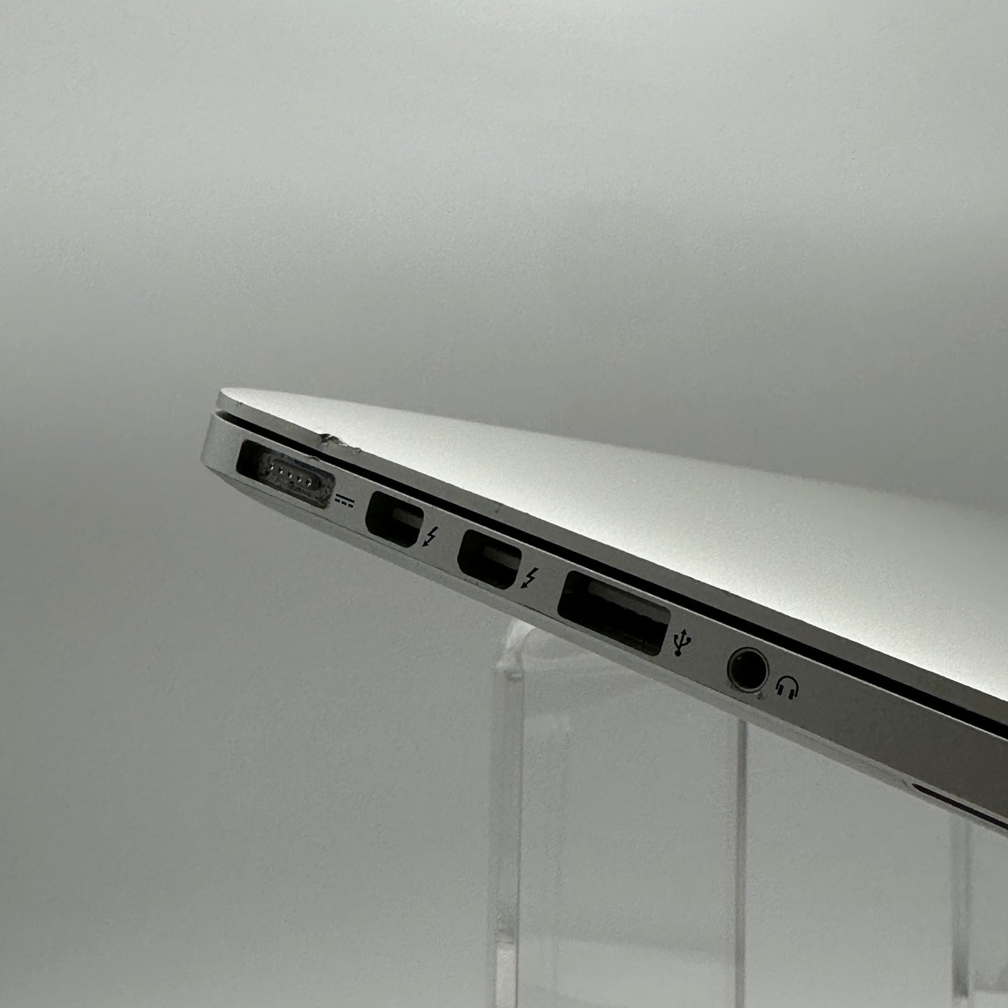 Apple MacBook Pro 15-inch A1398 (2015) Core i7 16GB 256GB