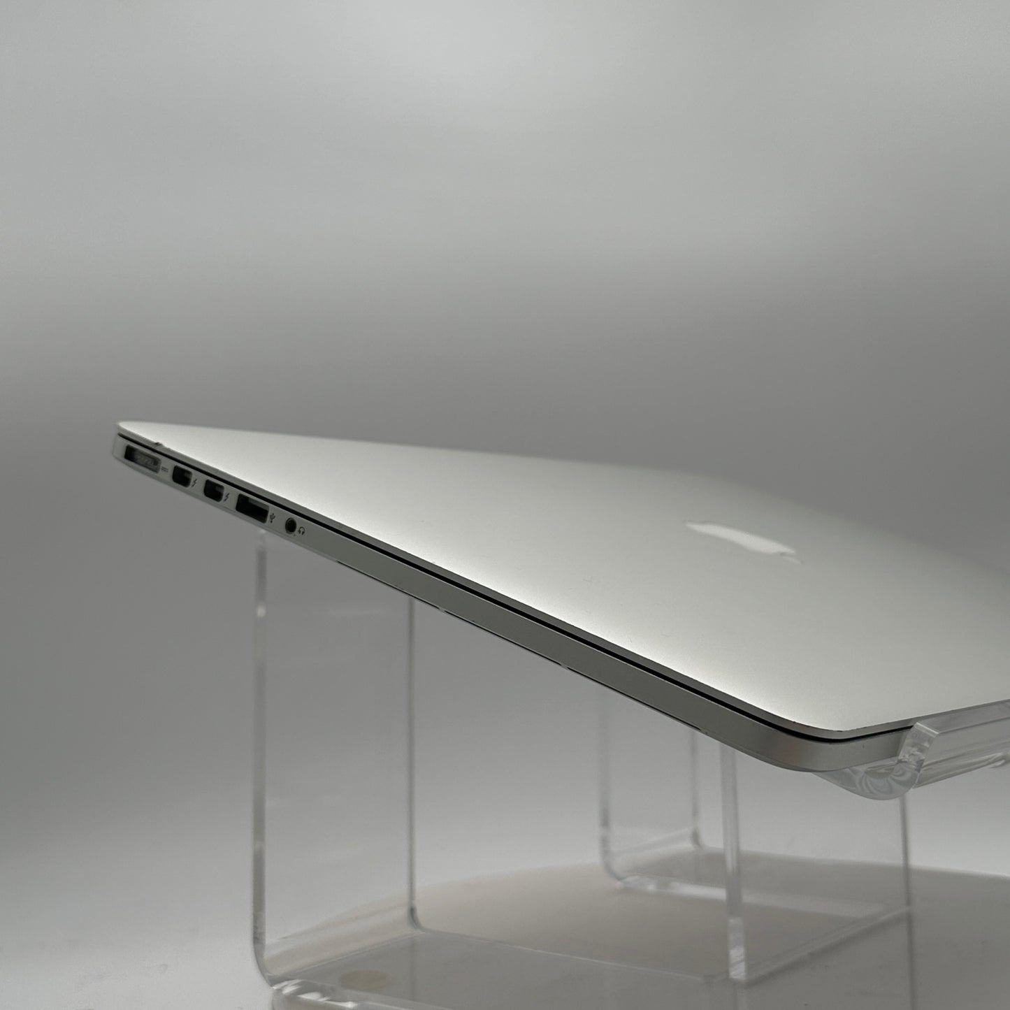 Apple MacBook Pro 15-inch A1398 (2015) Core i7 16GB 256GB