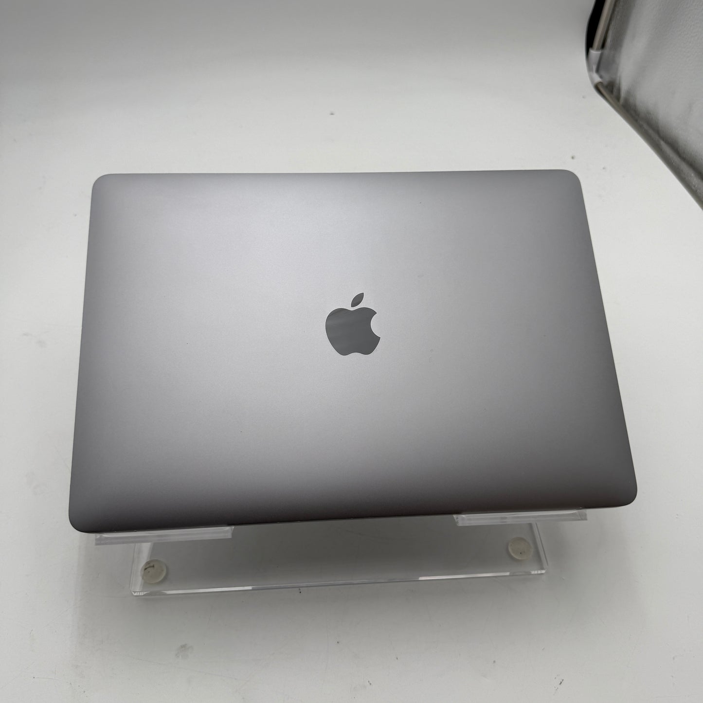 Apple MacBook Pro 13" A2159 2019 Core i5 8GB 256GB Space Gray