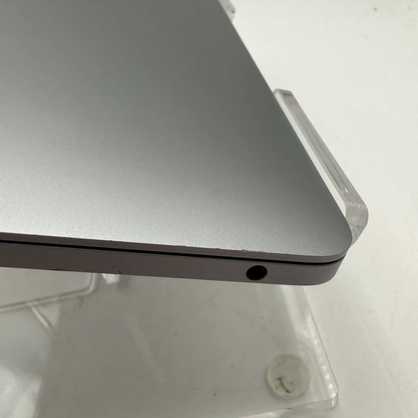 Apple MacBook Pro 13" A2159 2019 Core i5 8GB 256GB Space Gray
