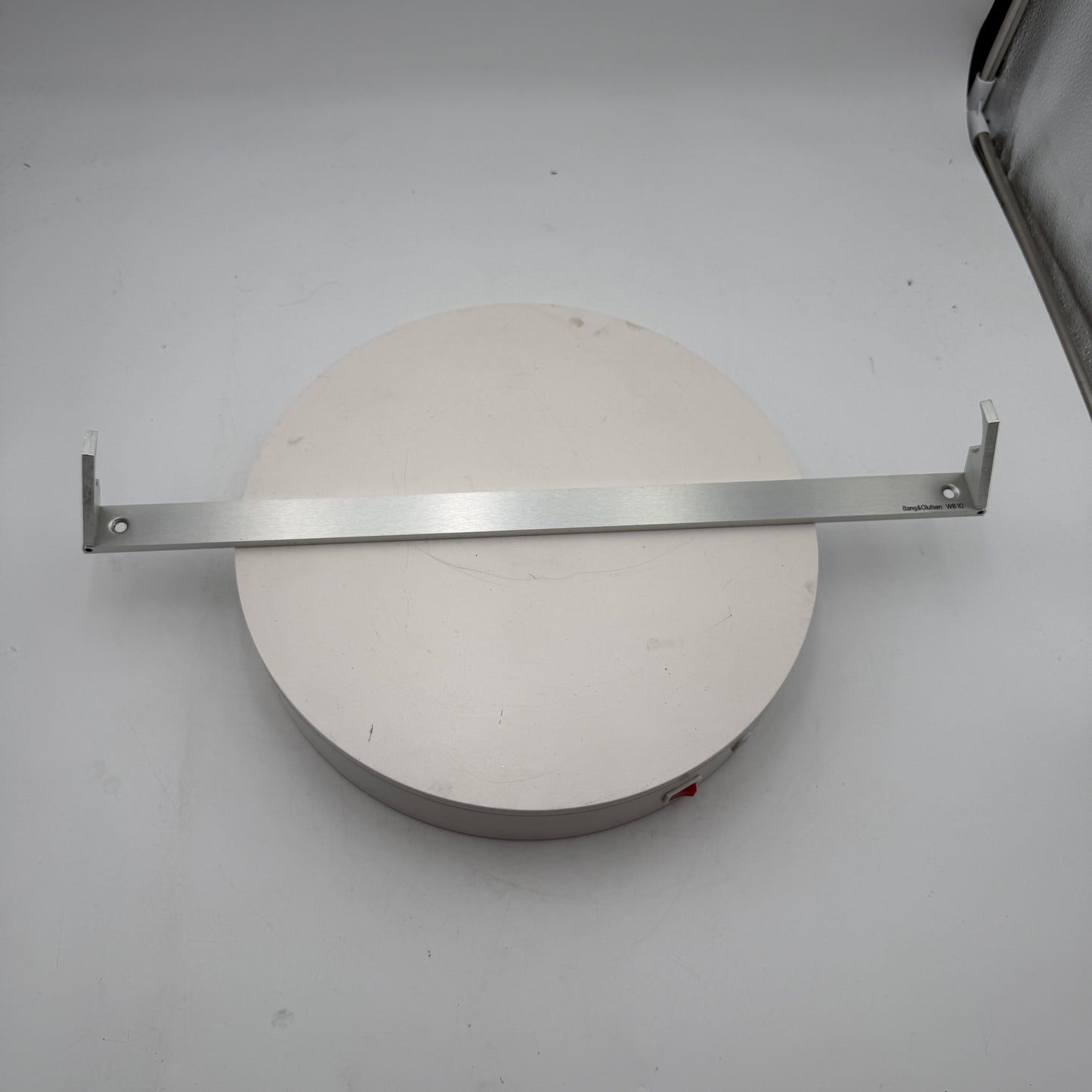 Bang & Olufsen WB10 Wall Bracket 10 System10 Silver