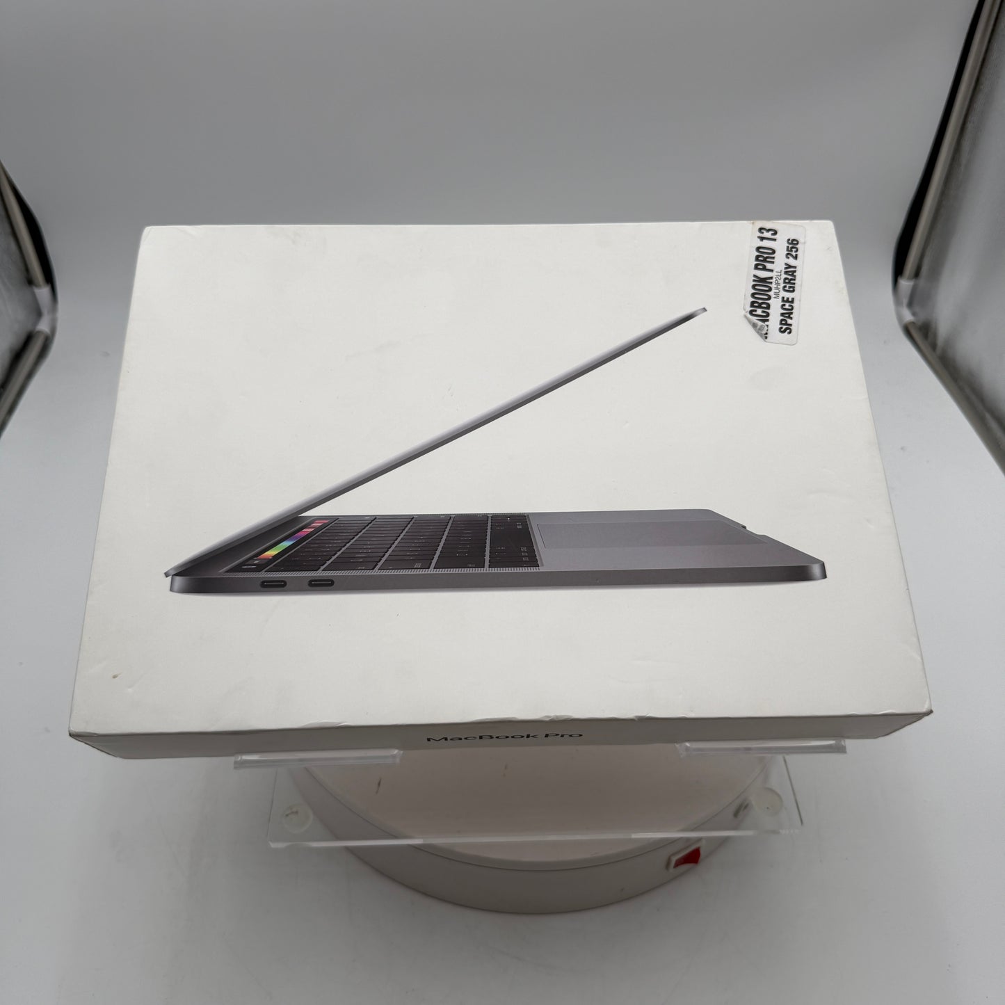 Apple MacBook Pro 13" A2159 2019 Core i5 8GB 256GB Space Gray