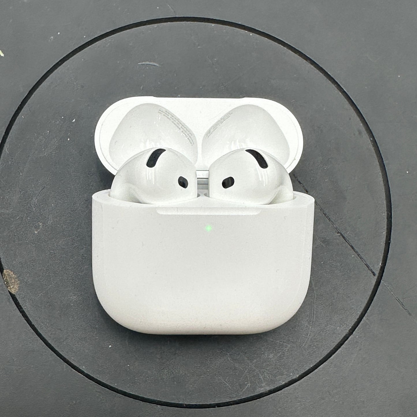 Apple AirPods (4th Gen) Complete Set A3058 A3059 A3053 (2024)