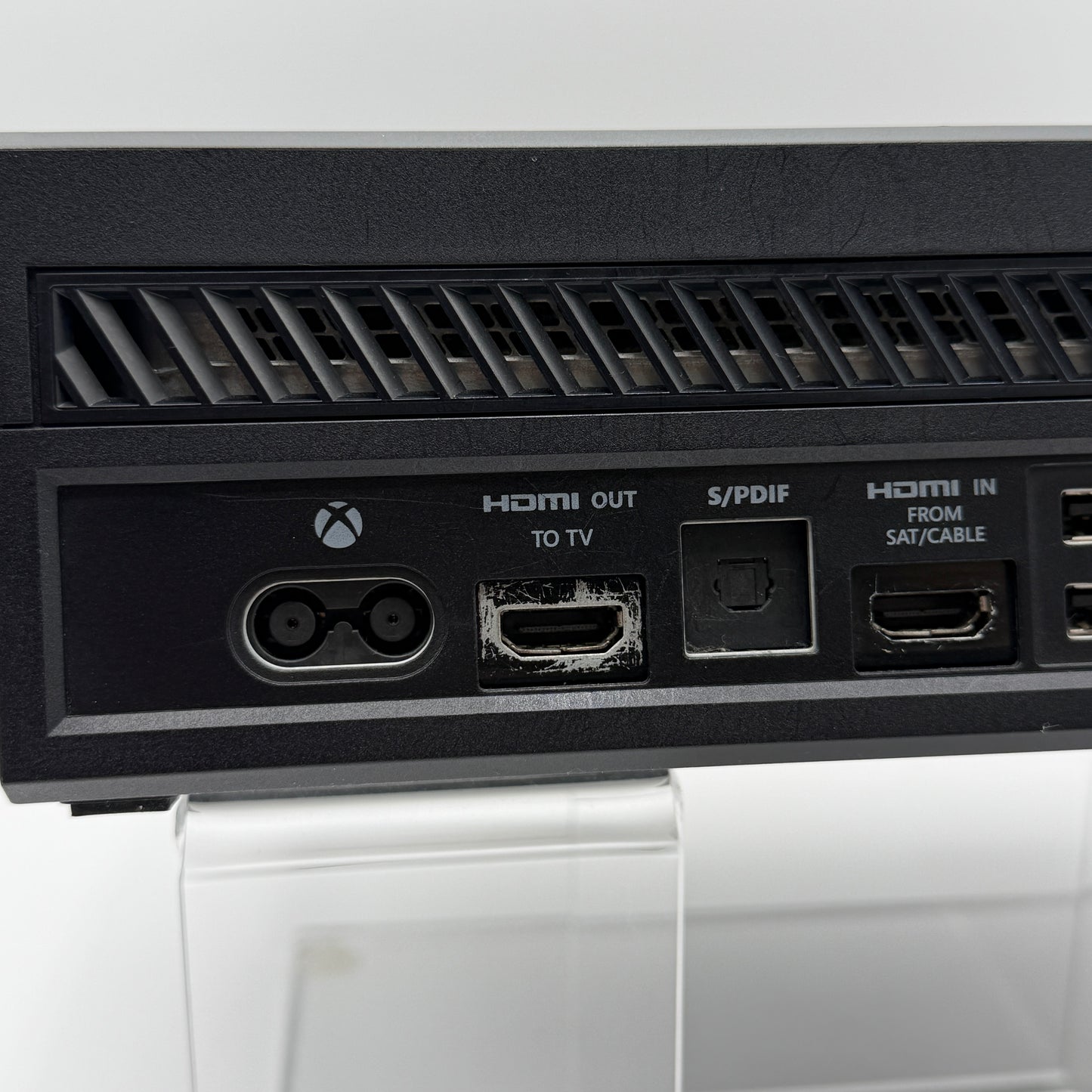 Microsoft Xbox One 1540 500GB With Controller READ