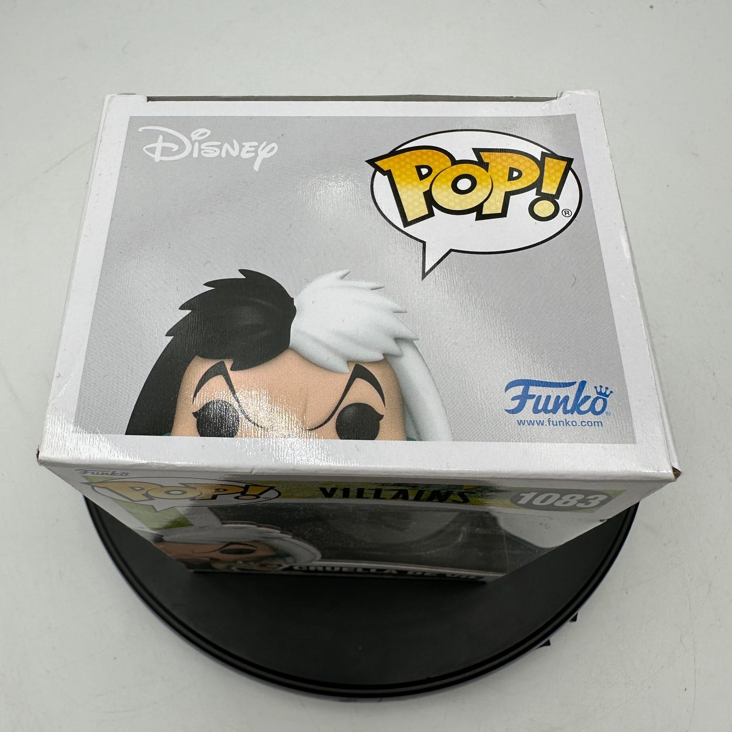Funko Pop! Vinyl Disney Villains Cruella de Vil #1083 Figure