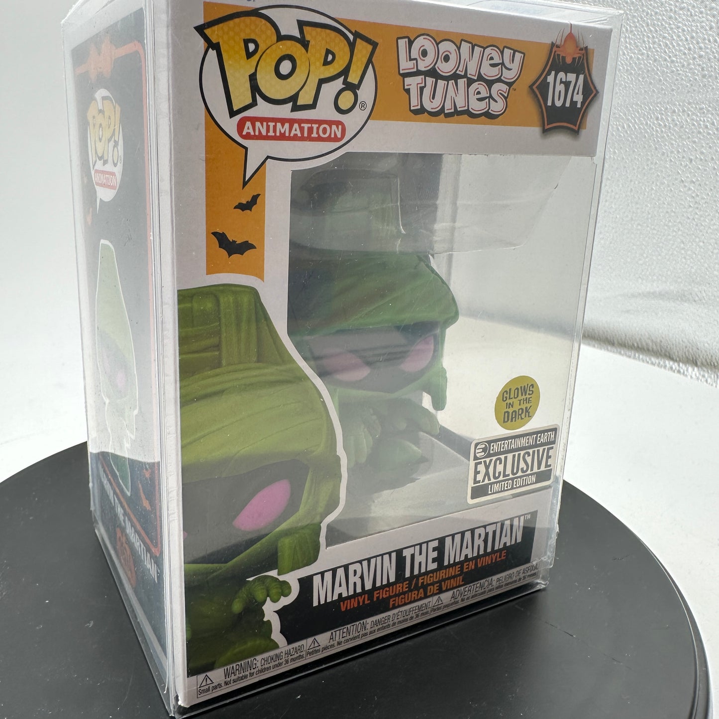 Funko Pop! Looney Tunes Marvin the Martian (Glow) Exclusive #1674 W/ Protector