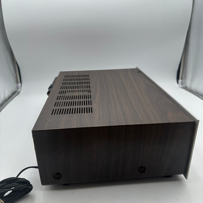 Marantz Model 2216 Vintage Receiver TESTED READ