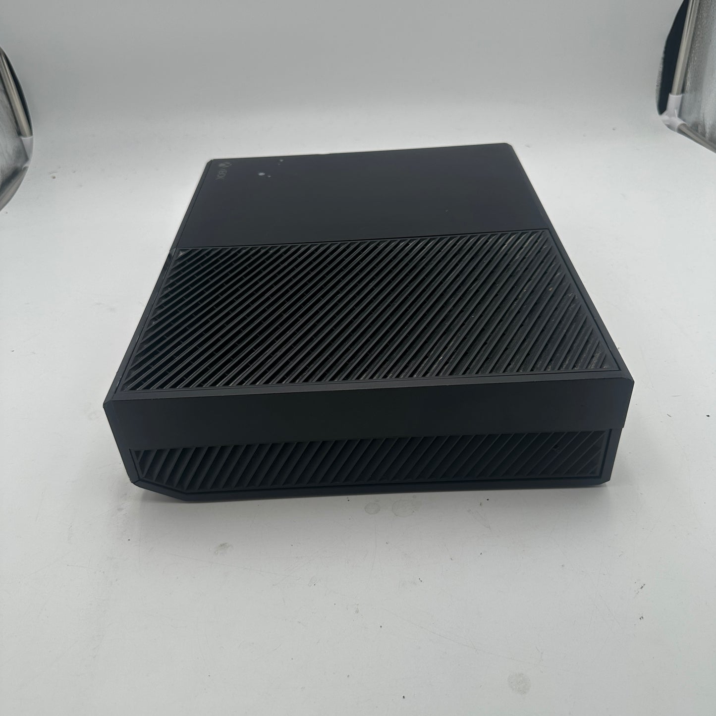 Microsoft Xbox One (1540) 2013 Console 320GB READ