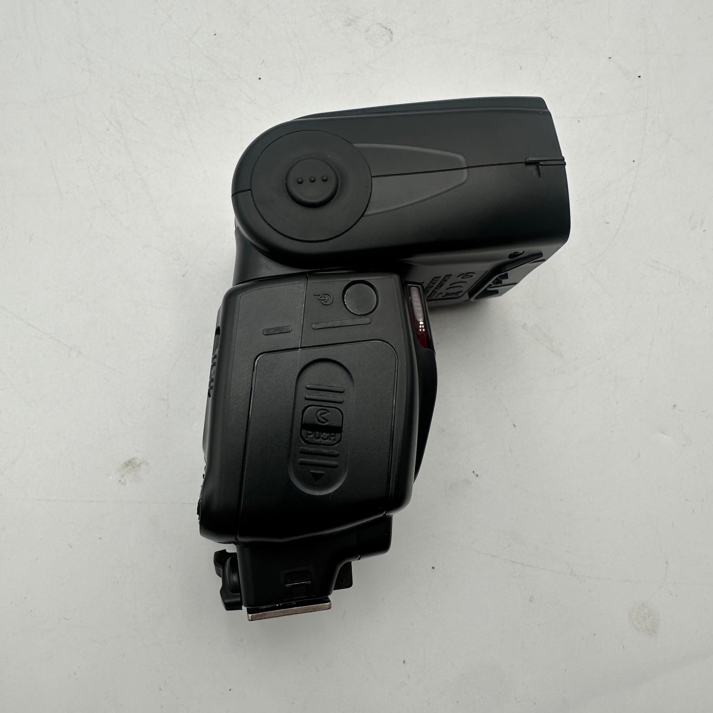Nikon Speedlight SB-700 Flash