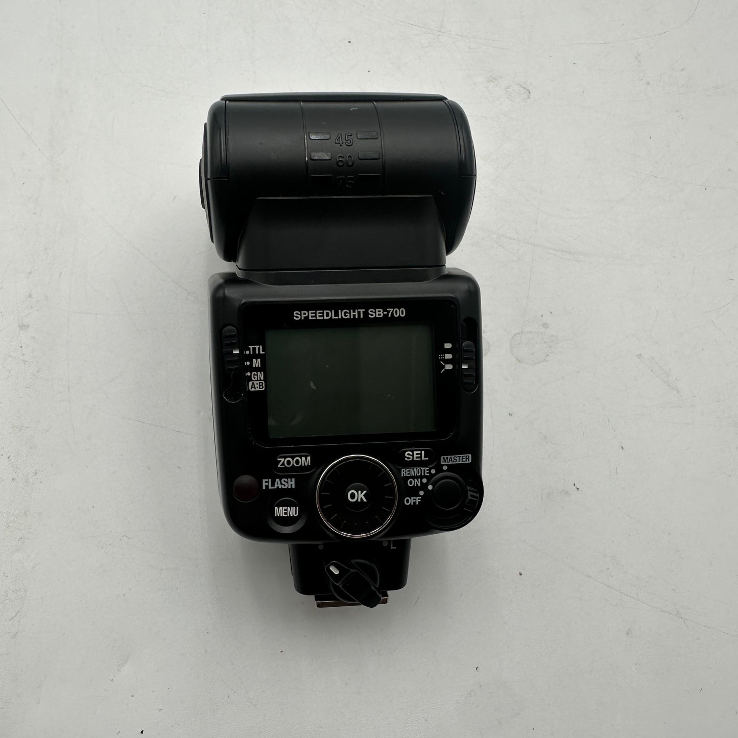 Nikon Speedlight SB-700 Flash