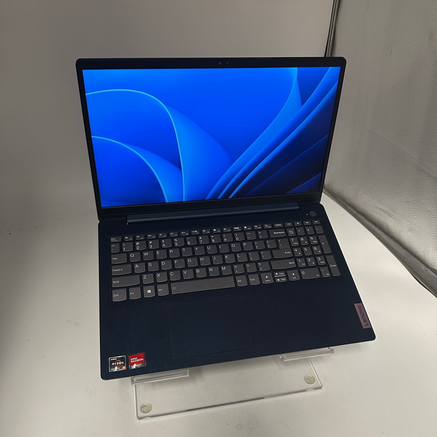 Lenovo IdeaPad 3 15ALC6 AMD Ryzen 5, 20GB RAM, 500GB READ
