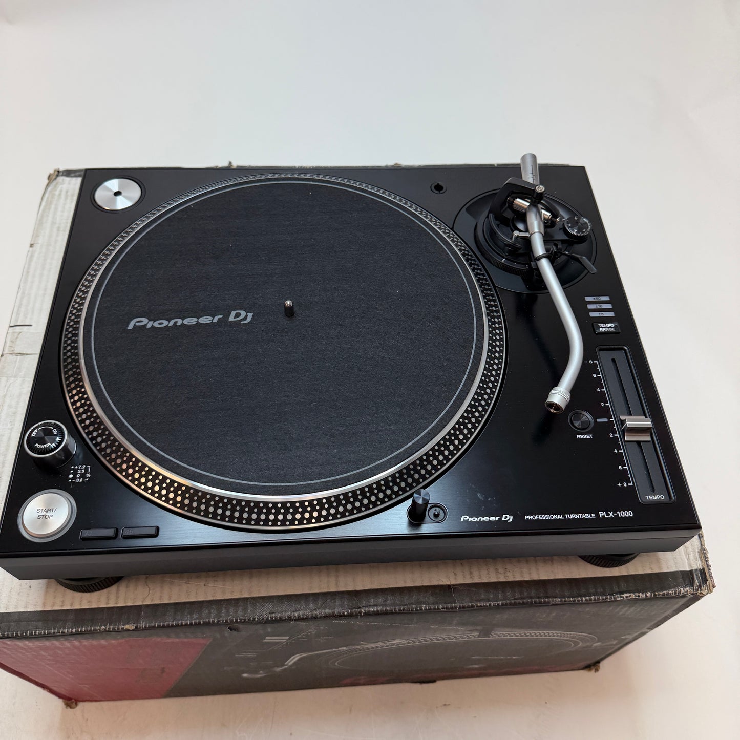 Pioneer PLX 1000 Turntable With Box
