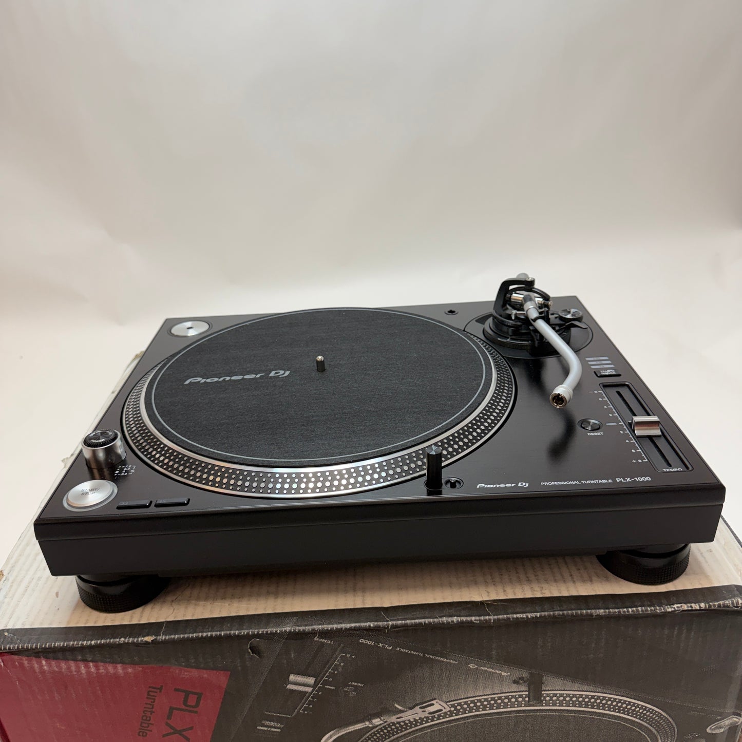 Pioneer PLX 1000 Turntable With Box