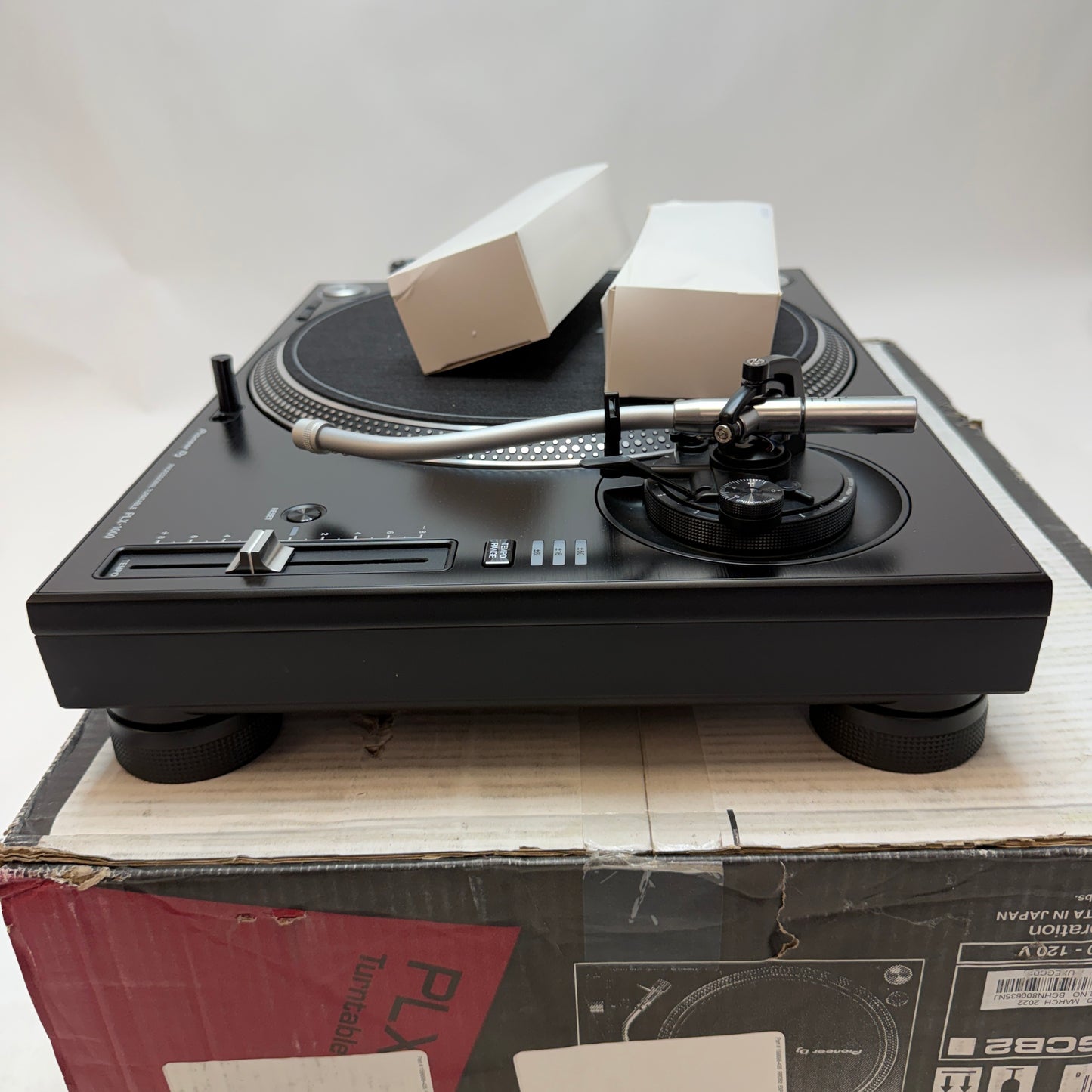 Pioneer PLX 1000 Turntable With Box