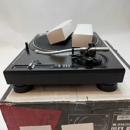 Pioneer PLX 1000 Turntable With Box