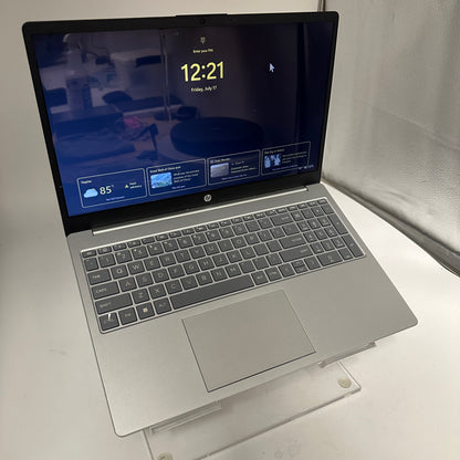 HP 15-fc0058nr 15-Inch Laptop AMD Ryzen 5 8GB RAM 500GB