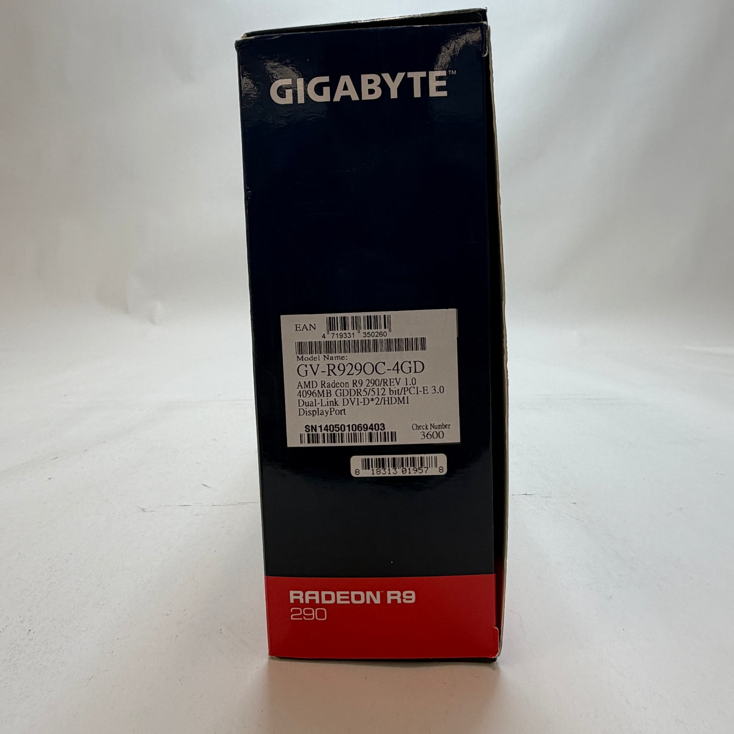 Gigabyte Radeon R9 290 Windforce Graphics Card Black Used With Box