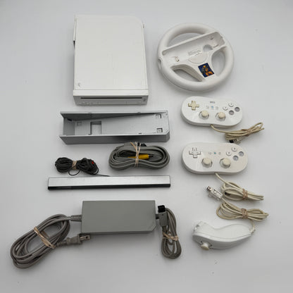 Nintendo Wii RVL-001 2006 with 2 Controllers