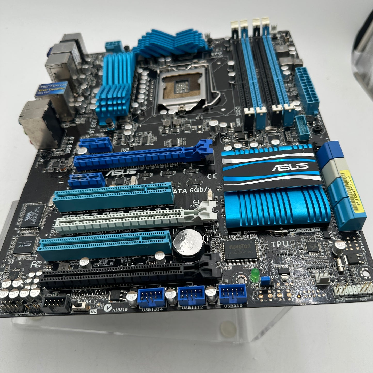 ASUS P8P67 PRO REV 3.1 LGA 1155 Intel P67 DDR3 ATX Motherboard