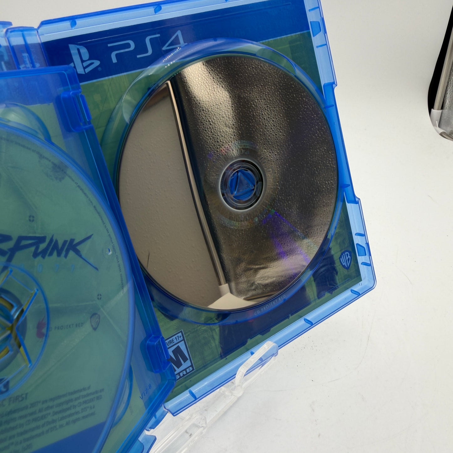 Playstation 4 Cyberpunk 2077 With Box