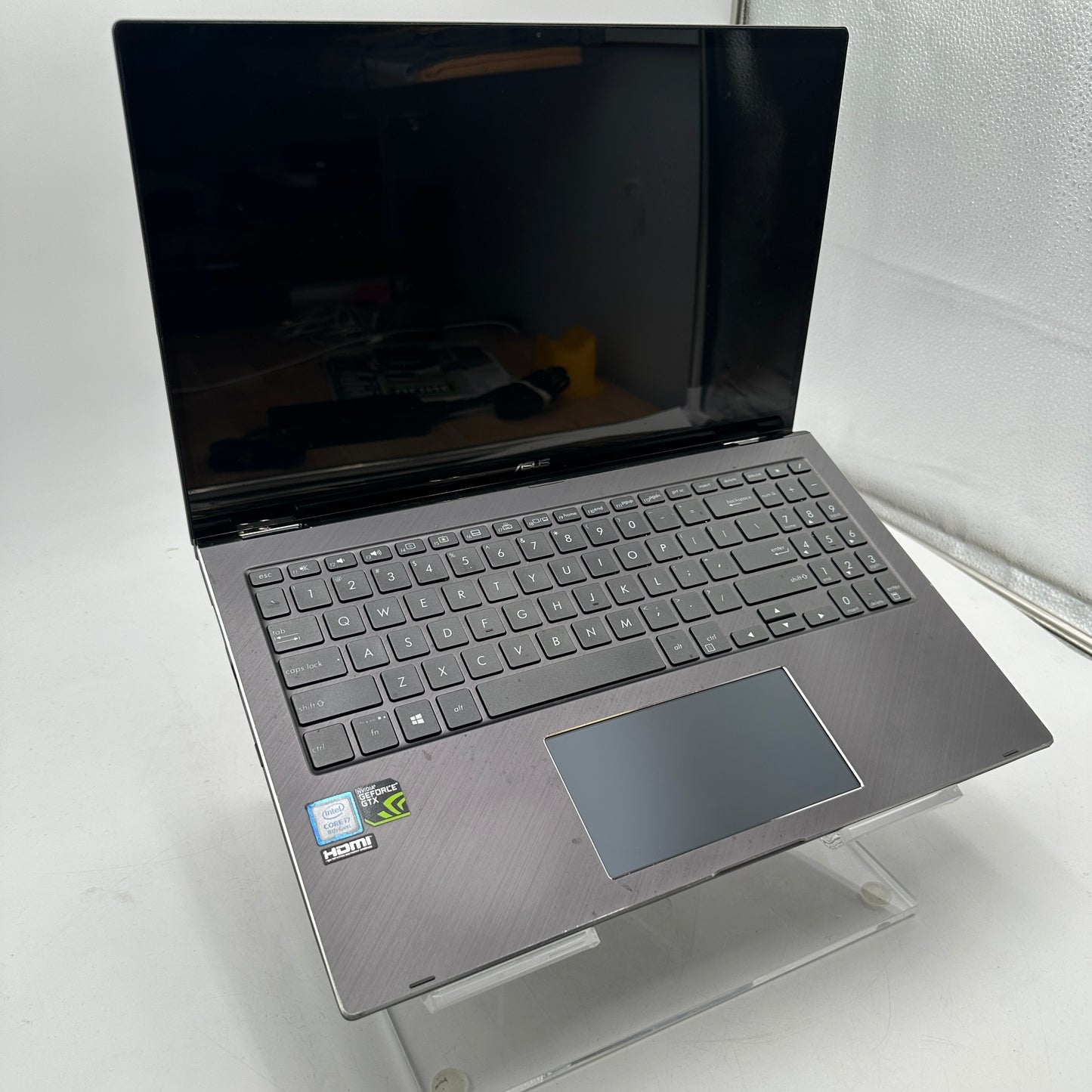 Asus ZenBook Q546F 15-inch Laptop Core i7 16GB RAM 1TB GTX 1050 READ