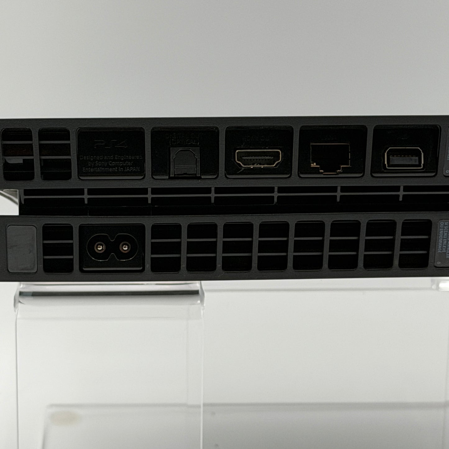 Sony PlayStation 4 CUH-1001A Video Game System