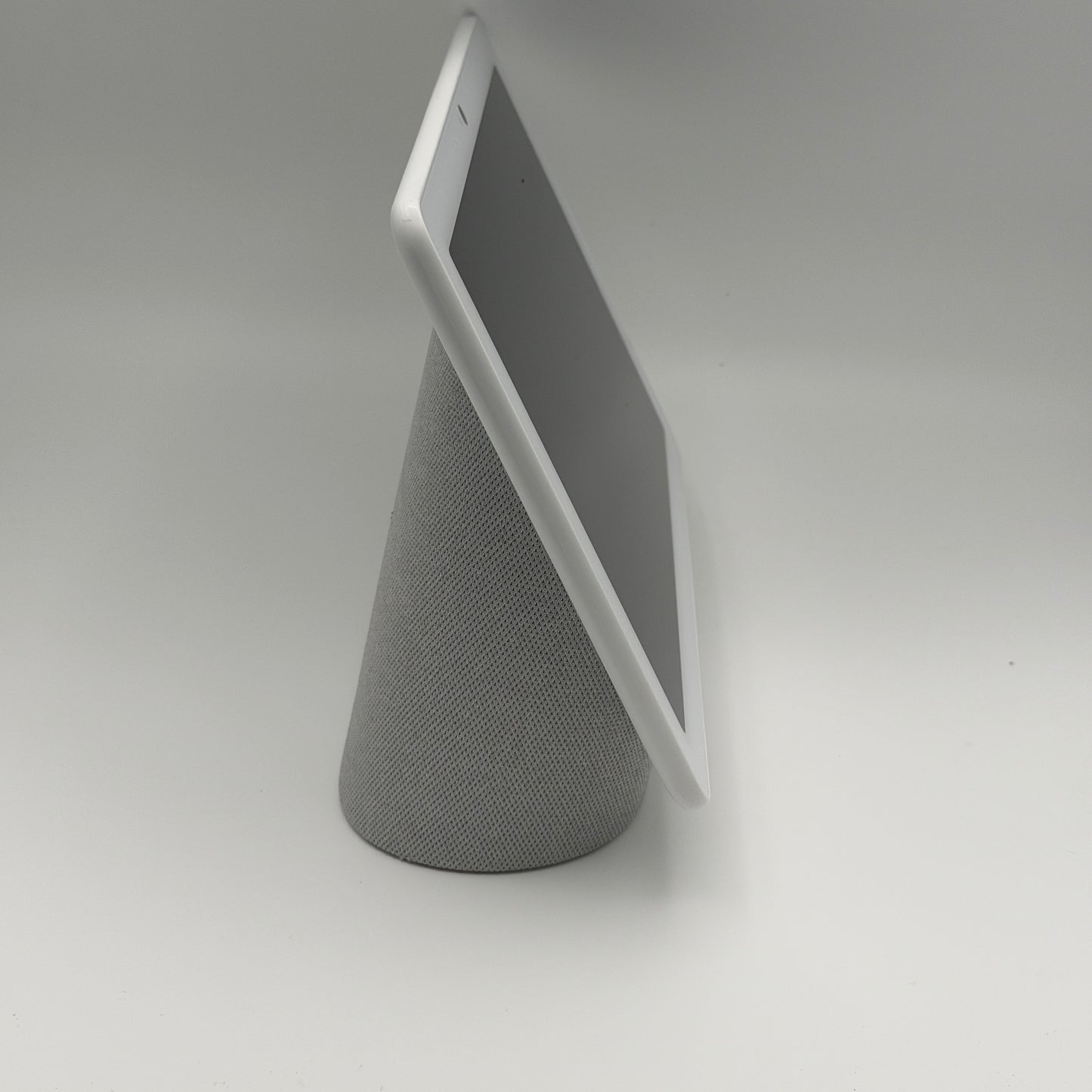 Google Nest Hub Max Smart Display with Google Assistant READ