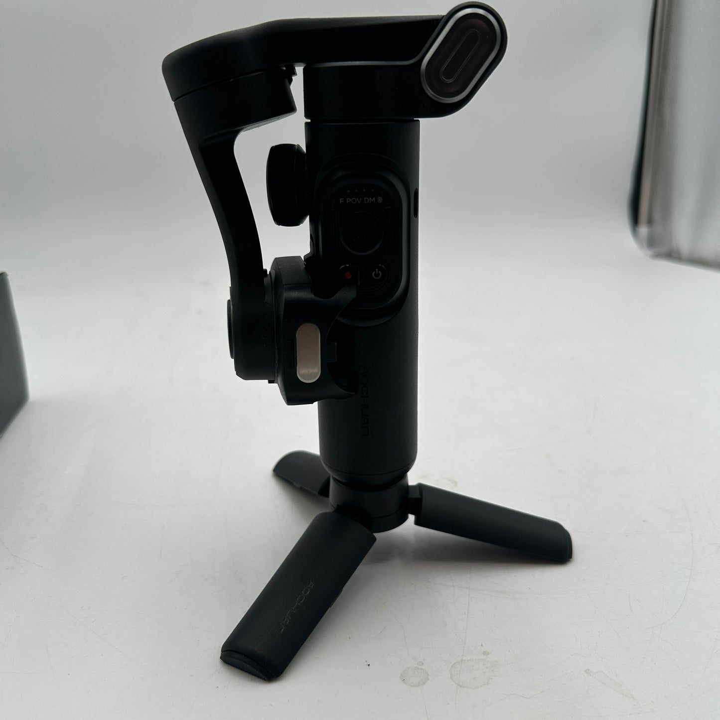 Aochuan Smart XE 3-Axis Smartphone Stabilizer