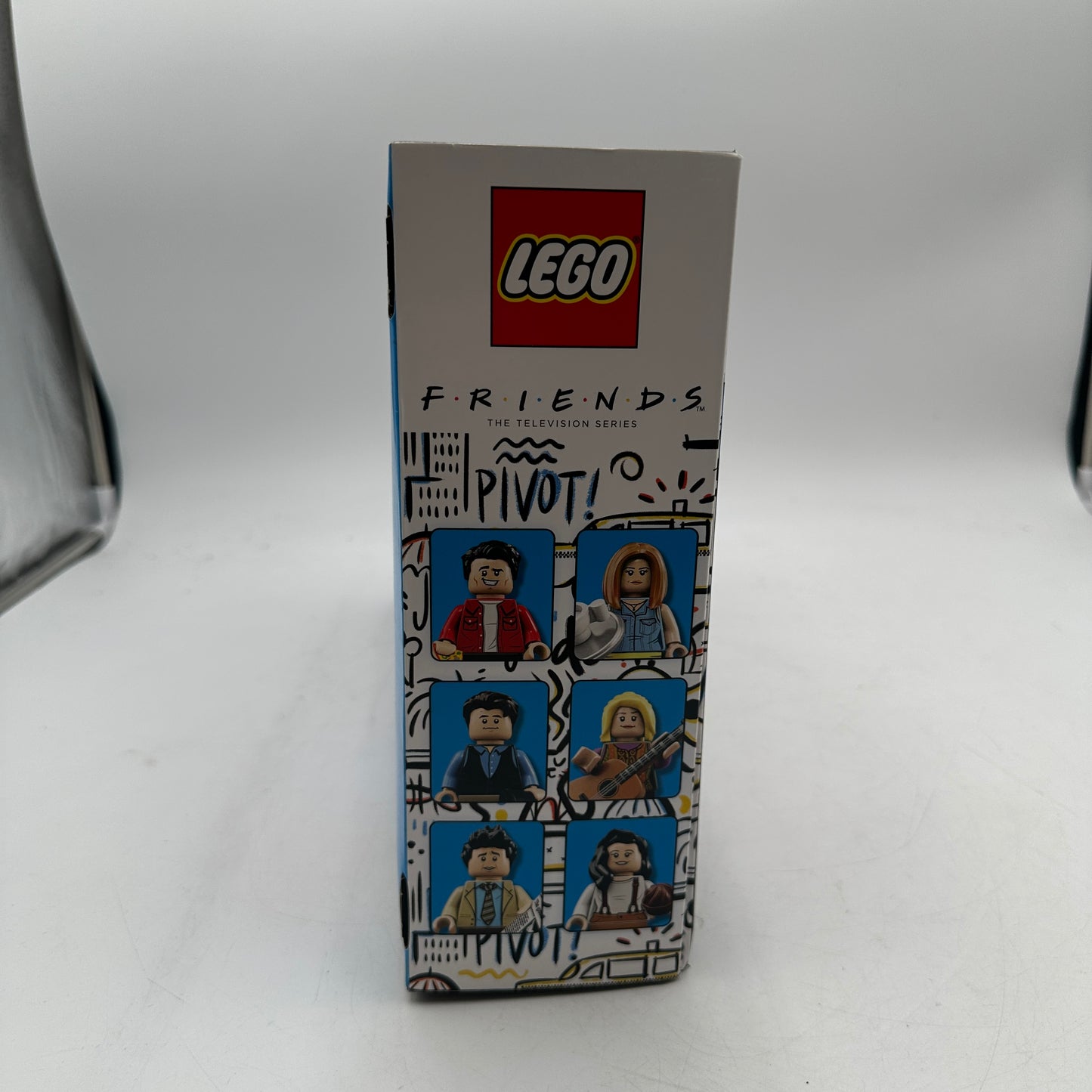 LEGO FRIENDS The Television Series 21319 Completed with Mini-Figs READ