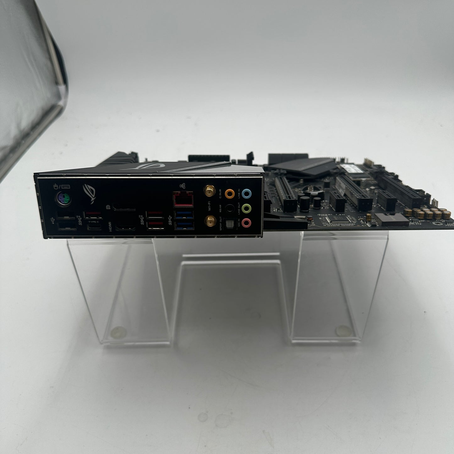 Asus ROG Strix Z390-E Gaming Motherboard Intel Chipset READ