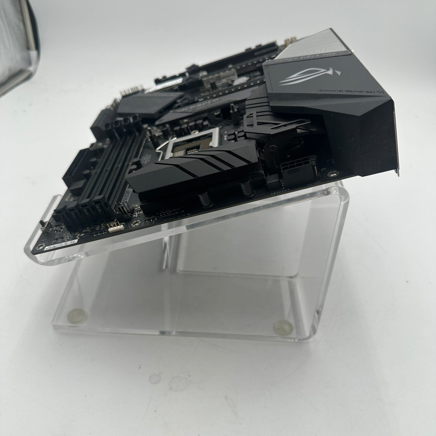 Asus ROG Strix Z390-E Gaming Motherboard Intel Chipset READ