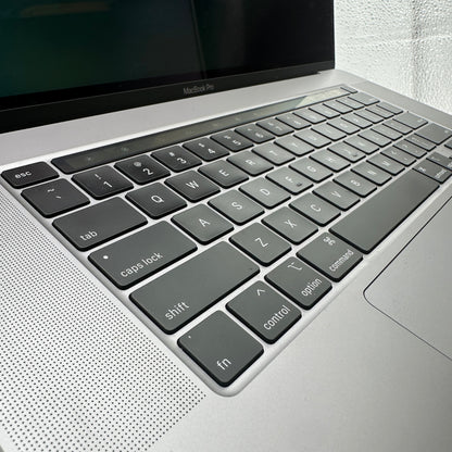 Apple MacBook Pro 16" A2141 2019 Core i7 64GB RAM 500GB SSD MINTY