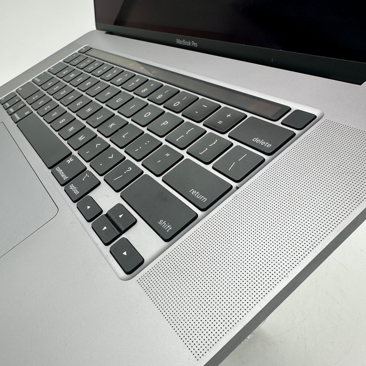 Apple MacBook Pro 16" A2141 2019 Core i7 64GB RAM 500GB SSD MINTY