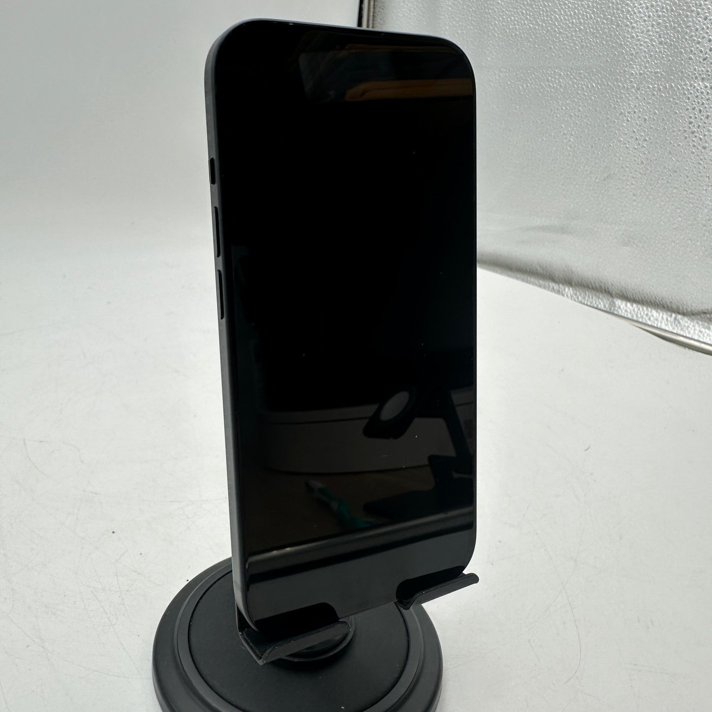 Apple iPhone 15 128GB T-Mobile READ Minty