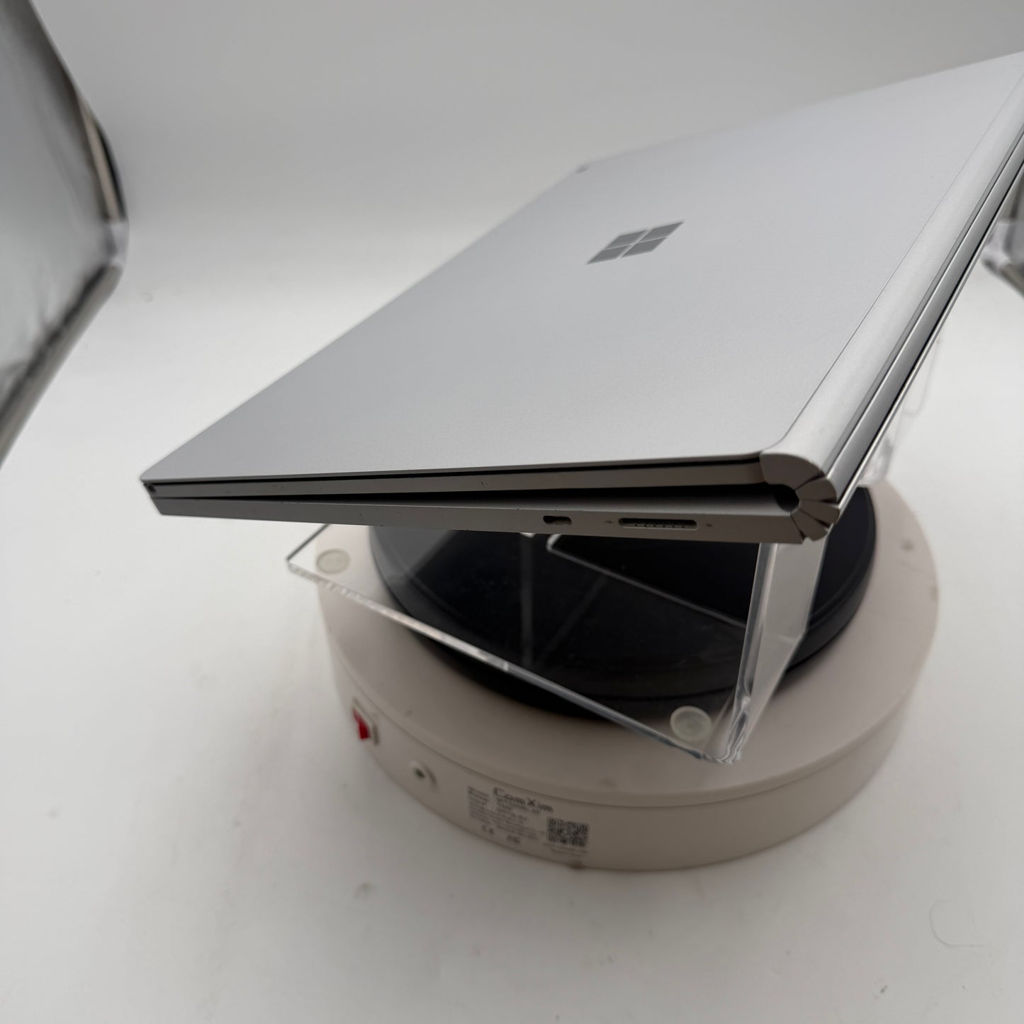 Microsoft Surface Book 2 1832 15-inch Laptop - Core i5, 16GB RAM, 256GB SSD