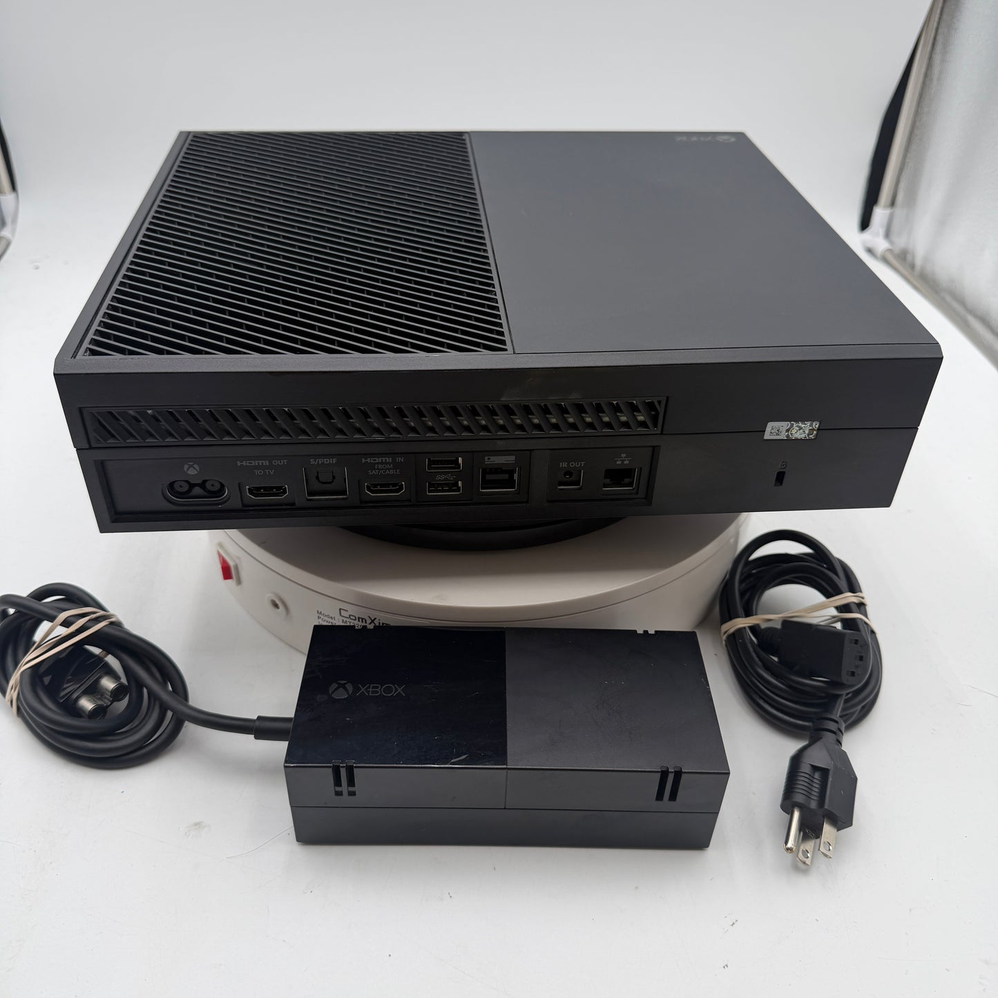 Microsoft Xbox One (1540) 2013 Video Game Console