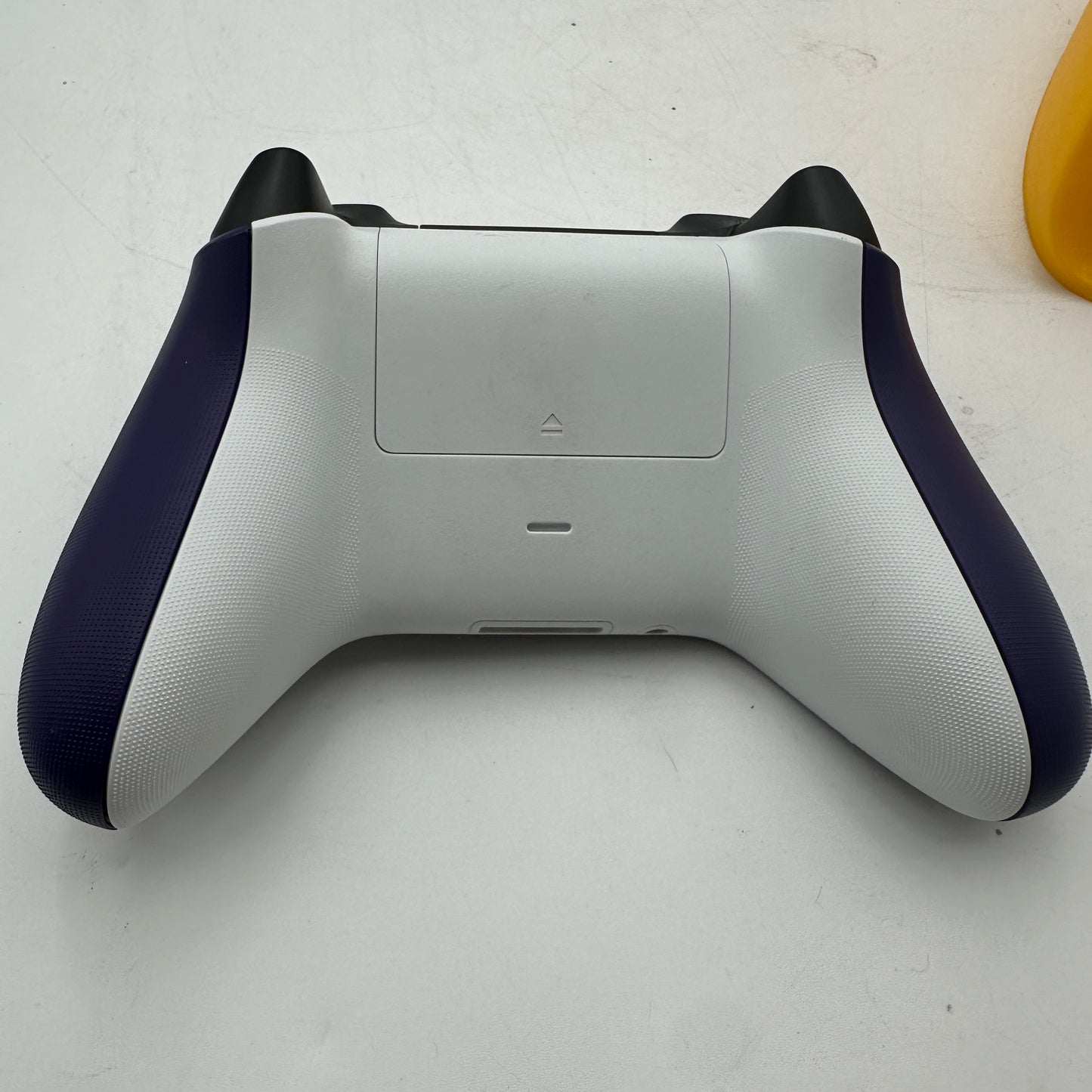 Microsoft Xbox Series S (1883) 2020 Video Game System 512GB 1 Controller