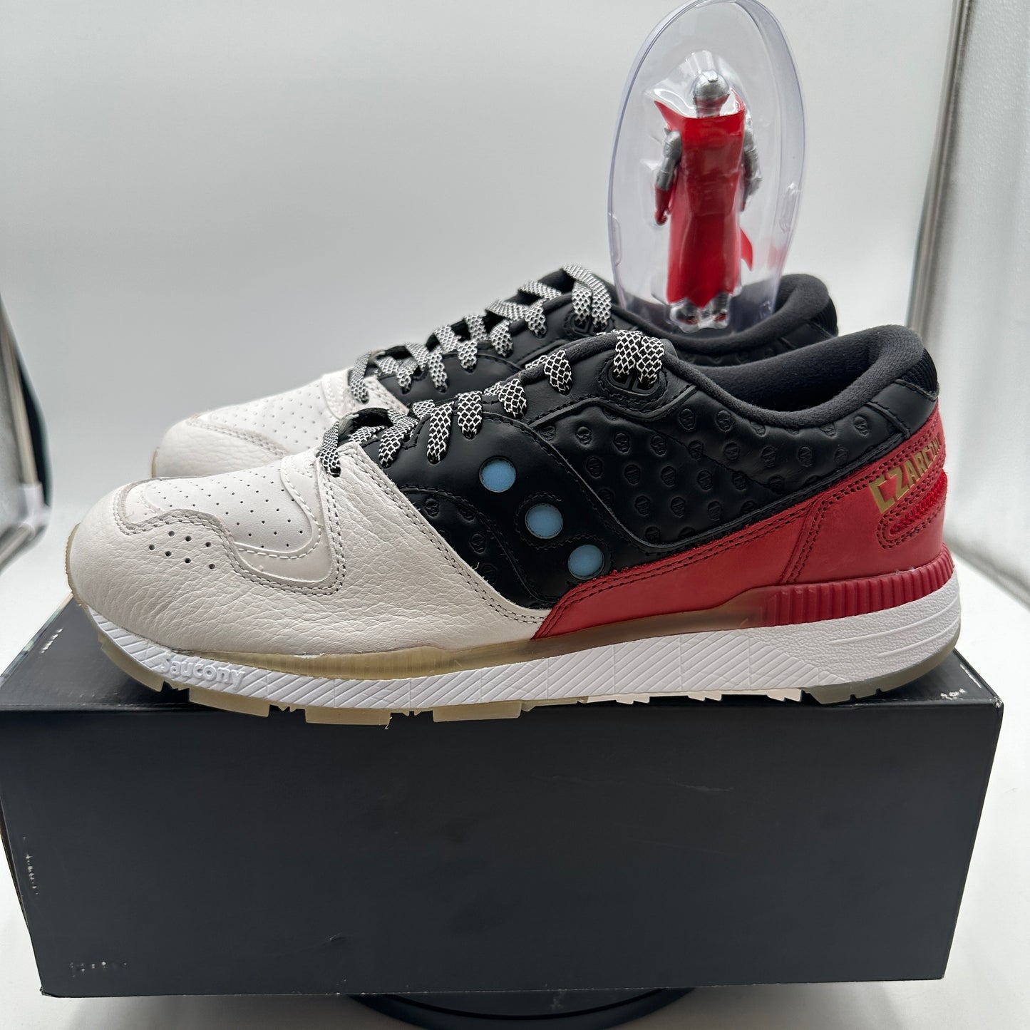 Saucony x Czarface Azura 'Czarcony' Men's Sneakers Size 12 w/ Figure