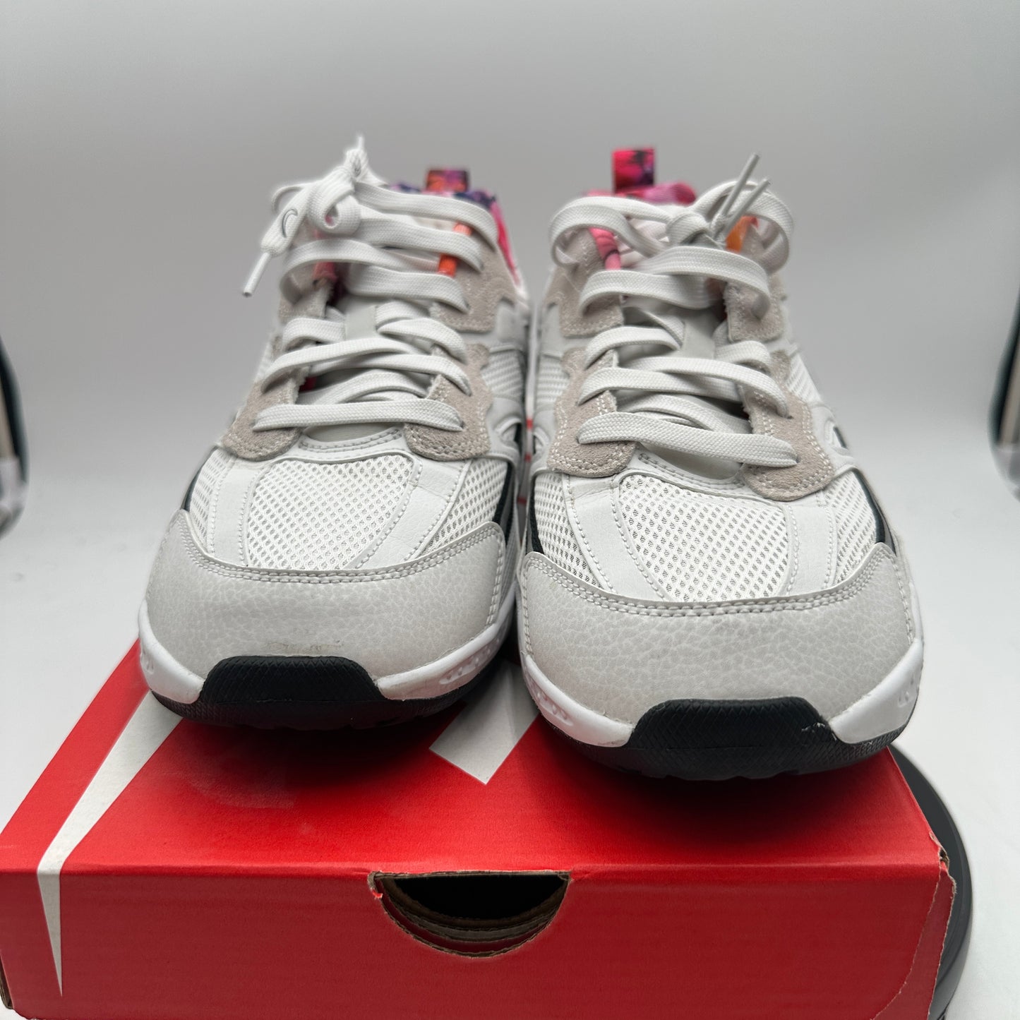 Nike Unisex Jam Train Sneakers White/Black-Photon-Dust 12M & 13.5W