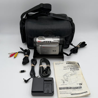 Panasonic PV-DV400D With Carrying case READ