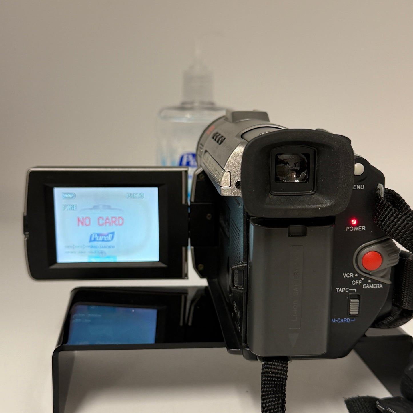 Panasonic PV-DV400D With Carrying case READ