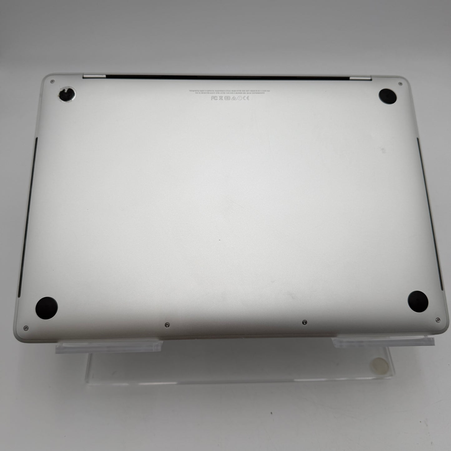 Apple MacBook Pro 13 inch A1706 2016 For Parts Or Repair
