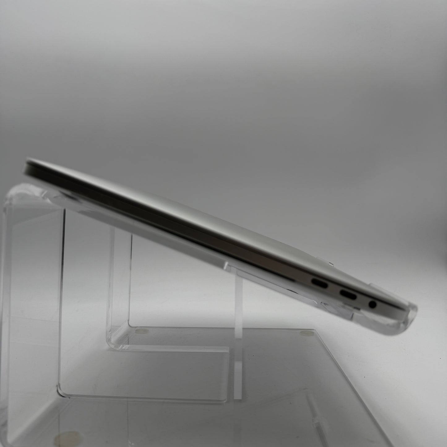 Apple MacBook Pro 13 inch A1706 2016 For Parts Or Repair