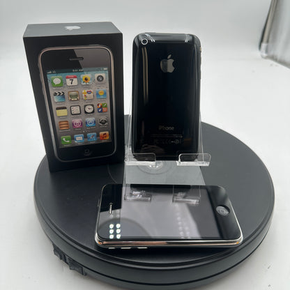 Lot of two Apple iPhone 3GS 8GB READ