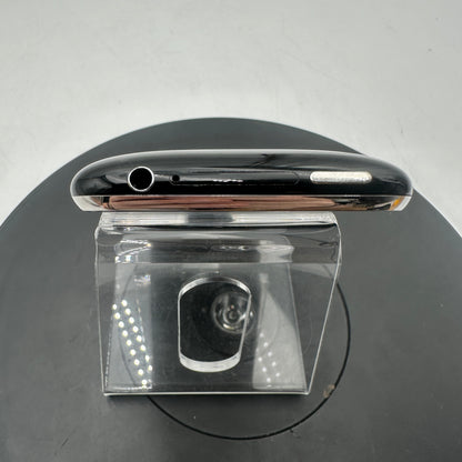 Lot of two Apple iPhone 3GS 8GB READ