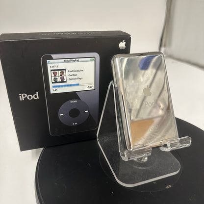 Apple iPod Classic 5th Gen A1136 30GB MP3 Player Black With Box