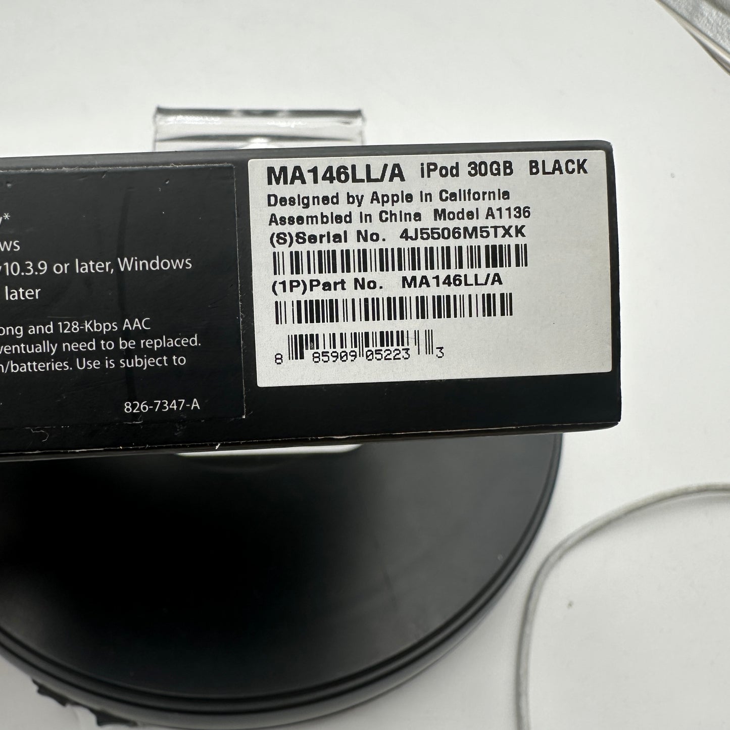 Apple iPod Classic 5th Gen A1136 30GB MP3 Player Black With Box
