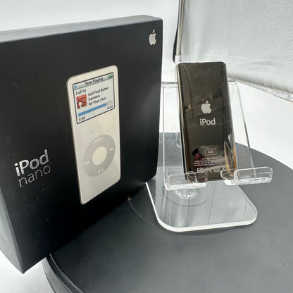 Apple iPod Nano 1st Gen A1137 (2005) 4GB MP3 Player