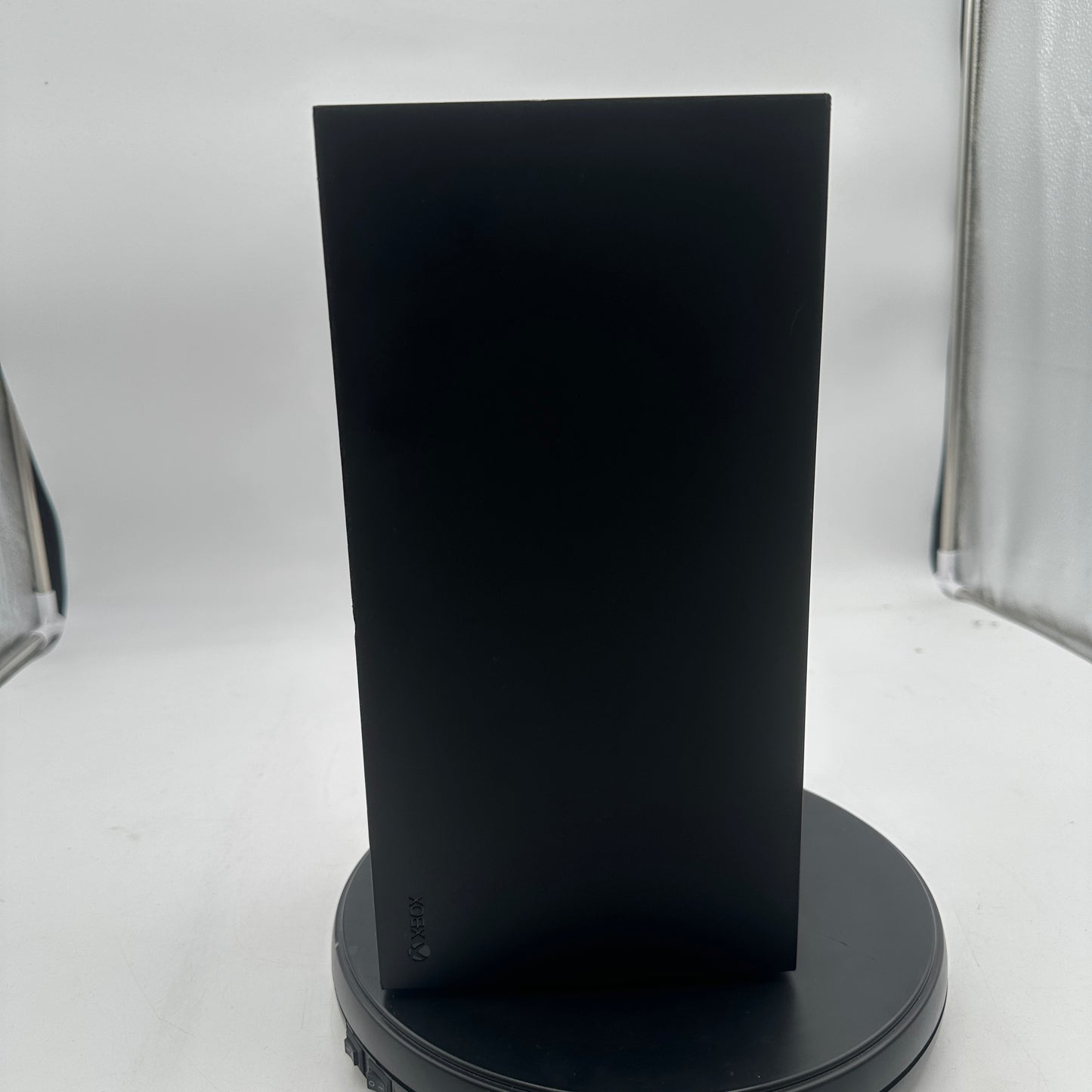 Microsoft Xbox Series X (1882) 2020 Video Game Console 825GB READ
