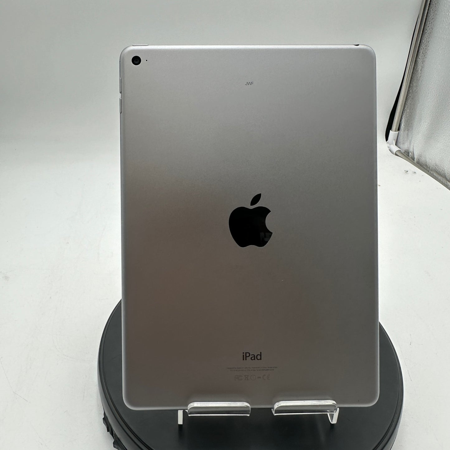 Apple iPad Air 2nd Gen A1566 (2014) 64GB Wi-Fi Only
